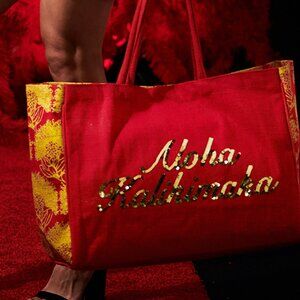 Manaola Aloha Kalikimaka Red Ohia Lehua Tote Bag
